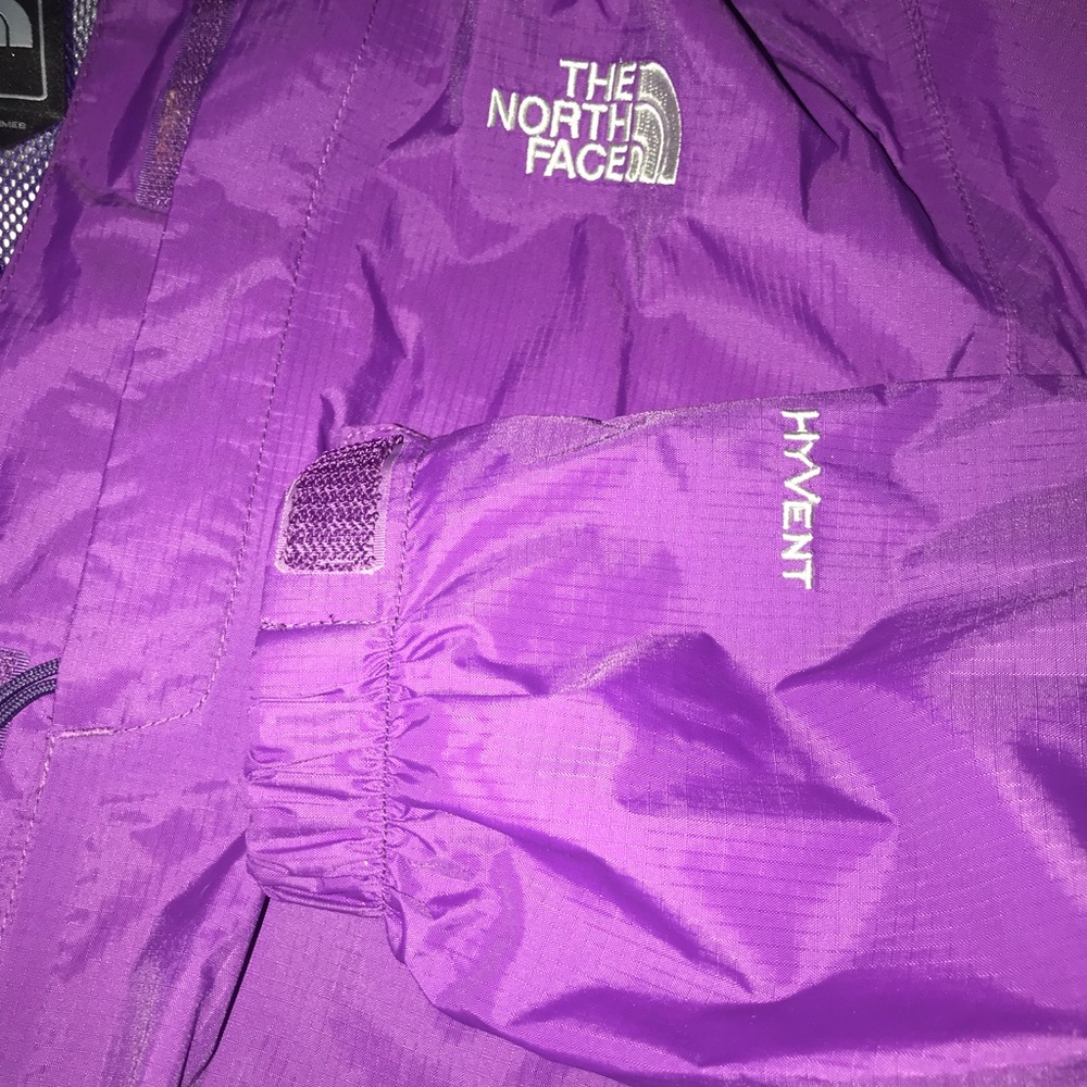purple north face rain jacket - Picture 3 of 5